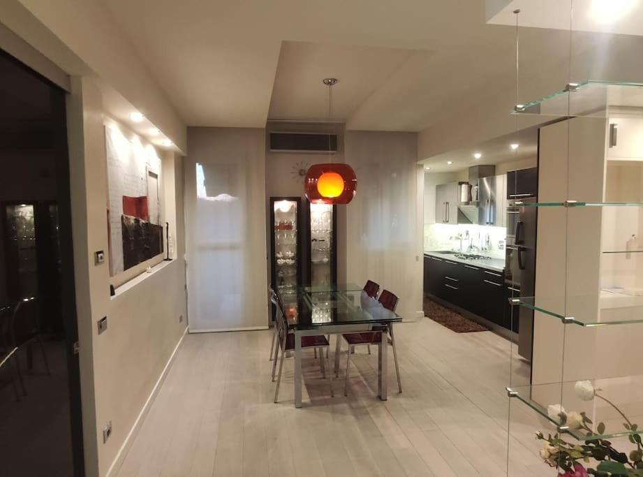 Appartamento Incantevole Con Parcheggio Gratuito Florens Exteriör bild